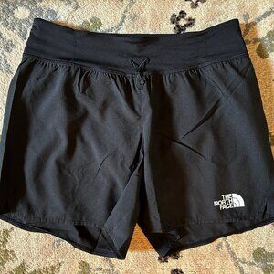 Brand New w/ Tags The North Face Womens Black Movmynt 2.0 Running Shorts Sz Med